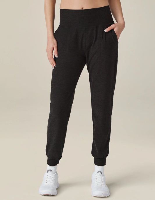 Spacedye Midi Jogger by Beyond Yoga | Darkest Night