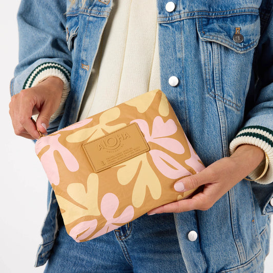 Swoosh Small by Aloha Collection | Hey Girl/Tan