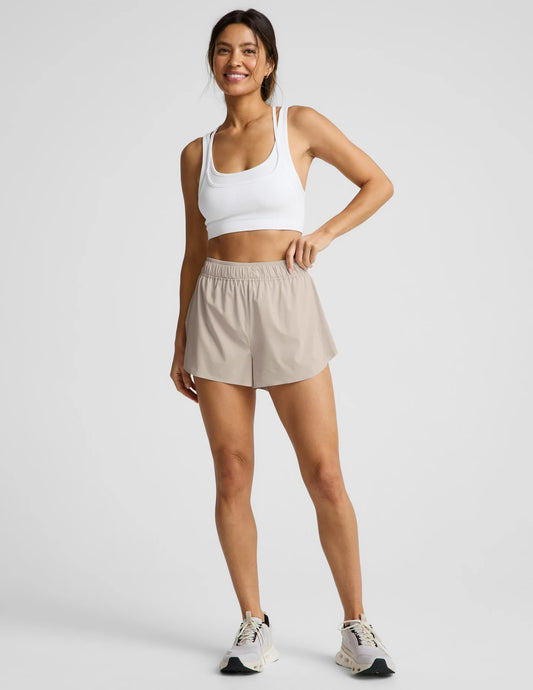 Solemate 2.5” Short by Beyond Yoga | Oat