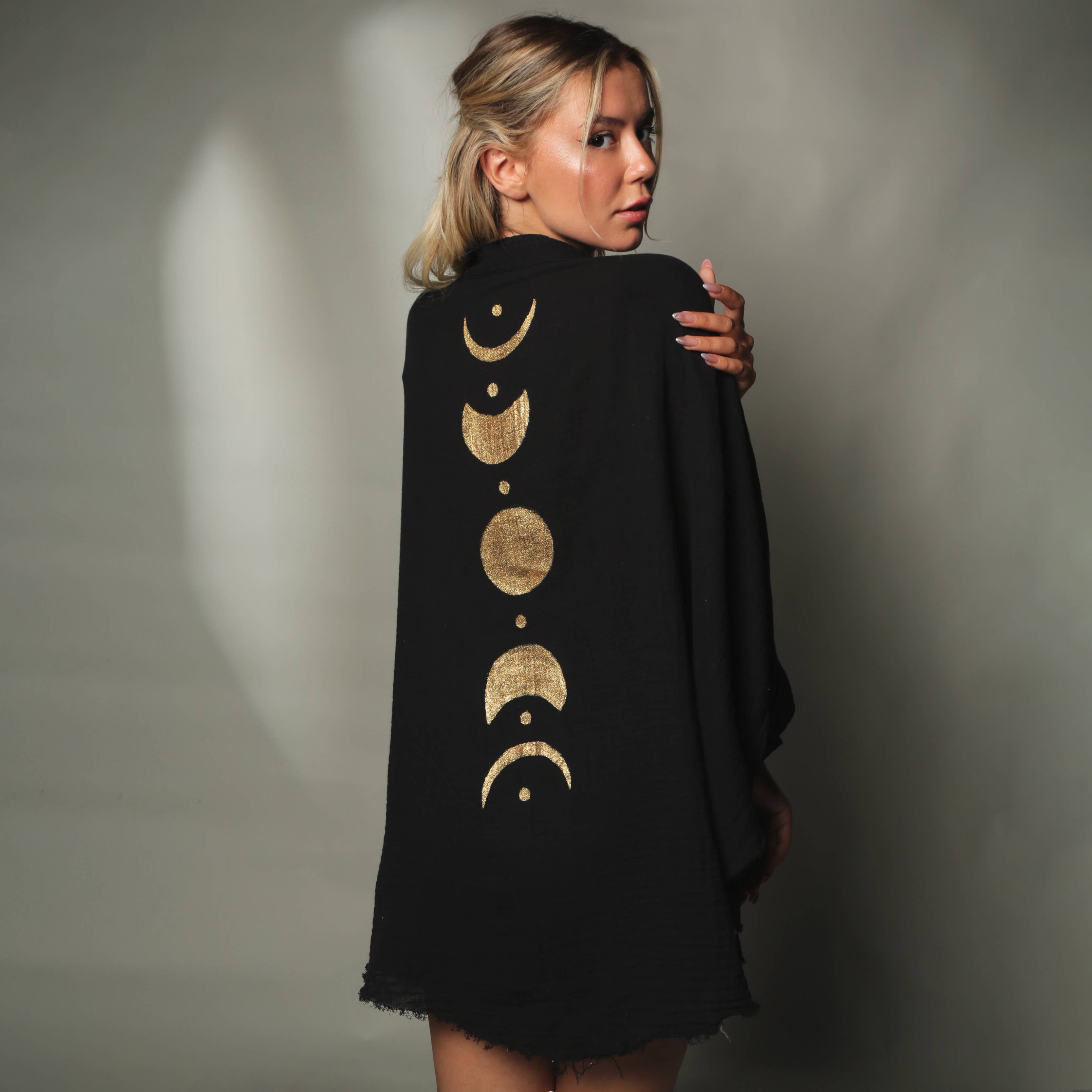 Muslin Kimono Robe with Golden Moon Phases by Moa | Black - Zen&Zip