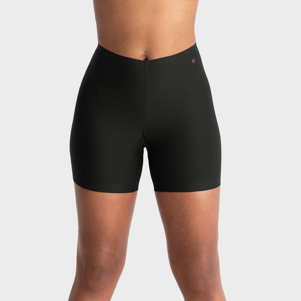 Longline Girlshort by Evelyn & Bobbie | Black