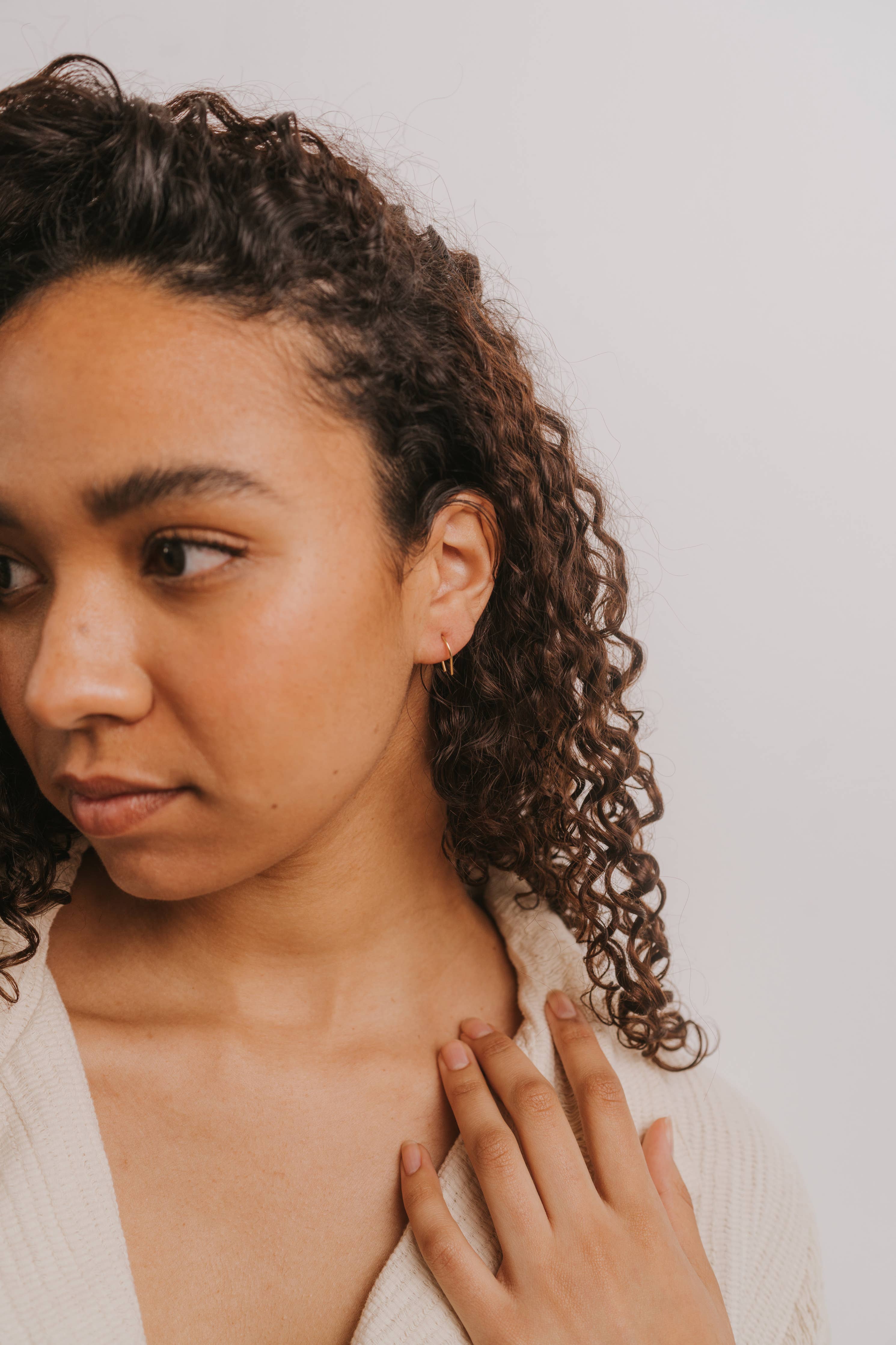 Minimalist - Horseshoe - Gold Earrings