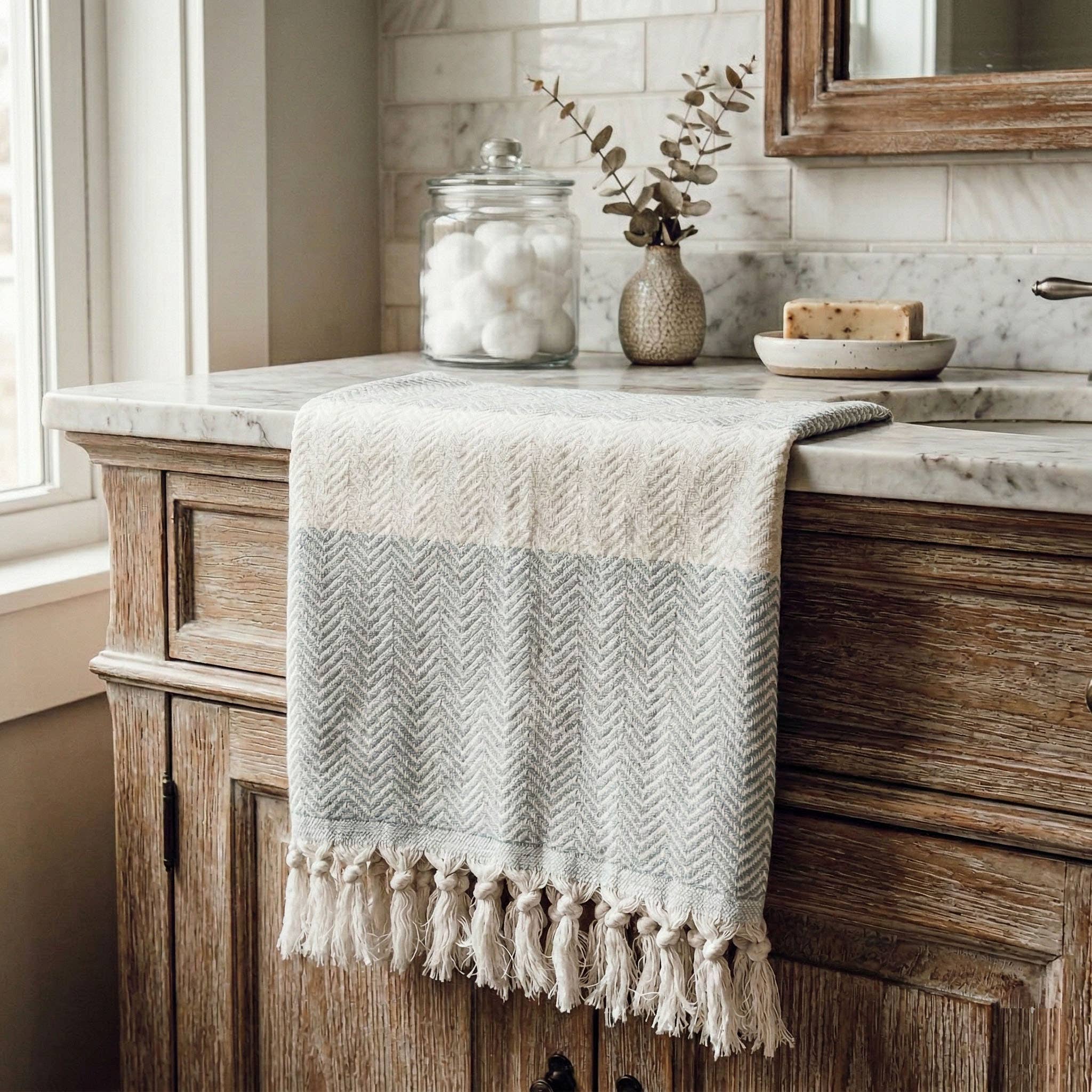 Turkish Towels Large, 100% Cotton Towels | 40x70" | 200 GSM - Zen&Zip