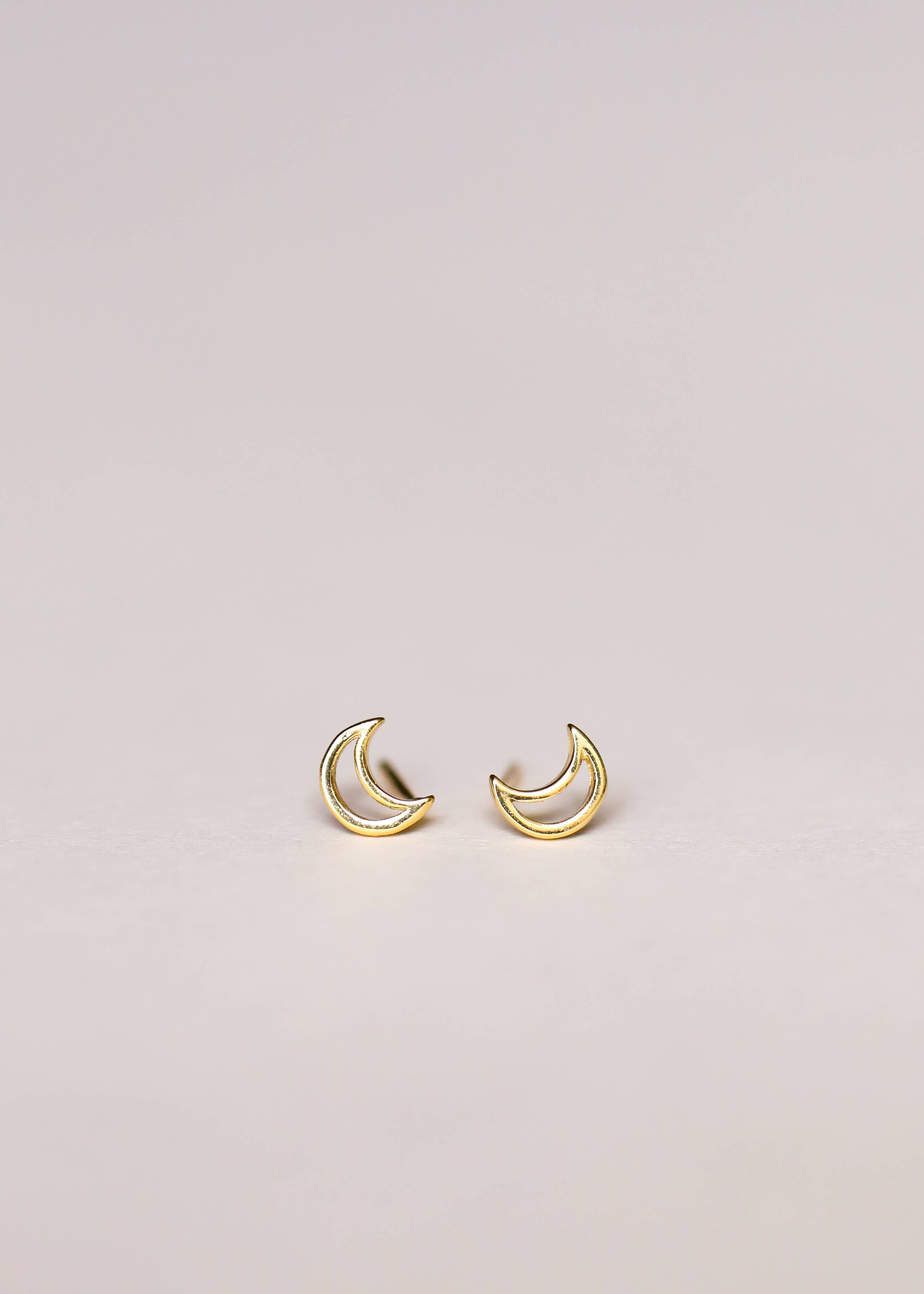 Minimalist - Moon - Gold Earrings