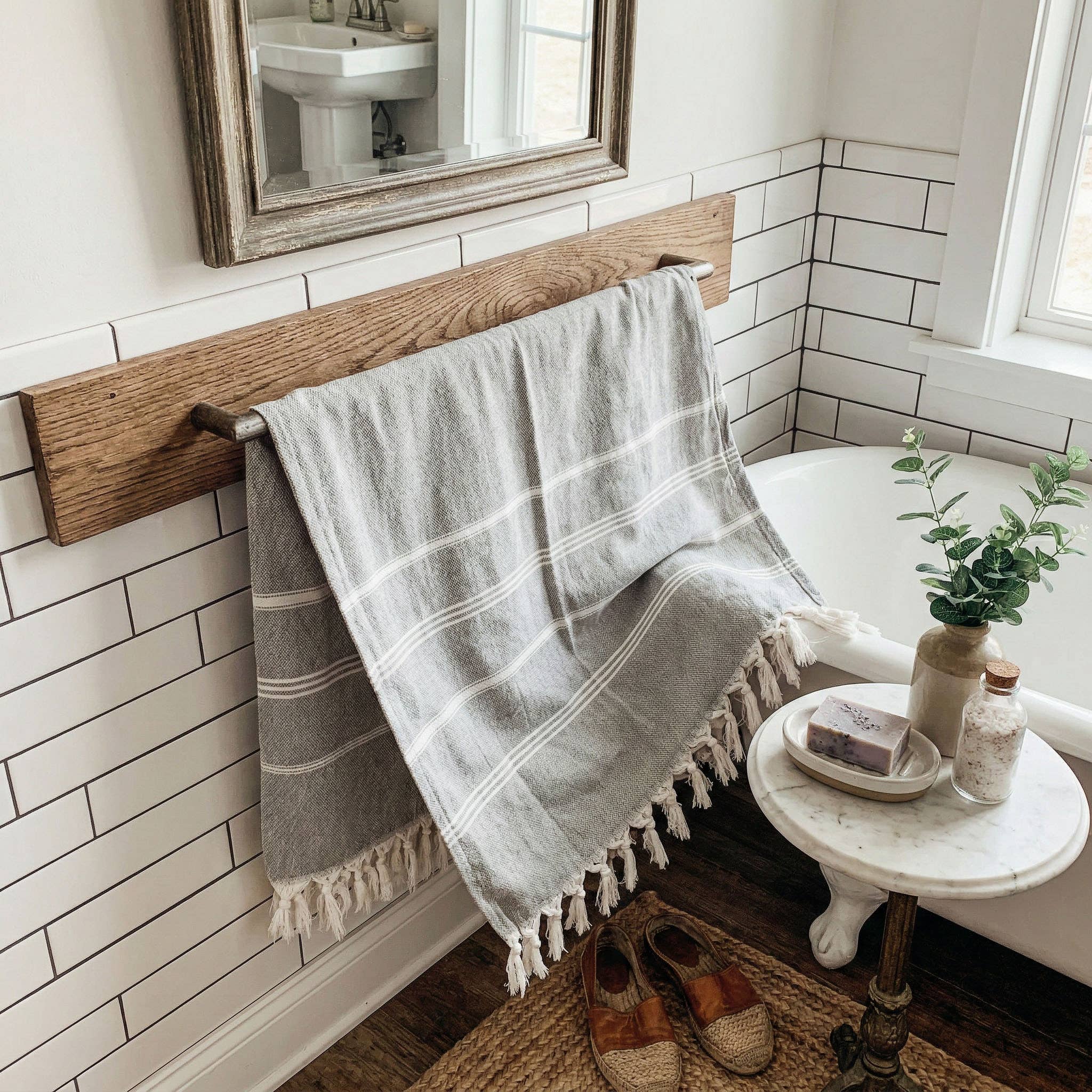 Turkish Towels Large, 100% Cotton Towels | 40x70" | 200 GSM - Zen&Zip
