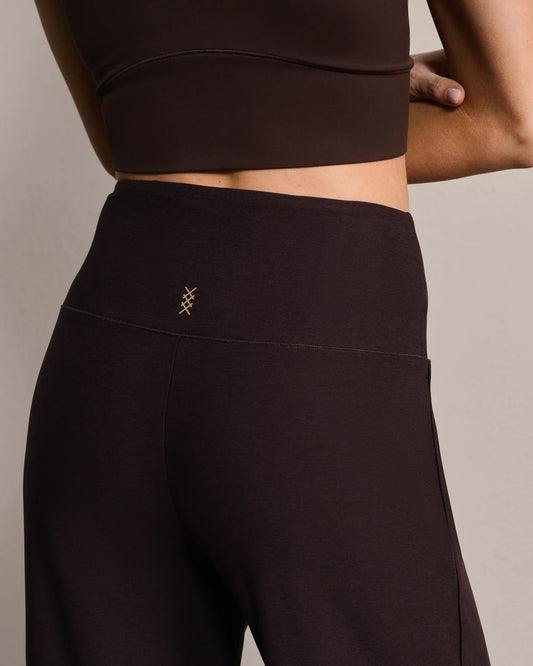 Atmosphere Wide Leg Pant by Rhone | Dark Espresso Heather