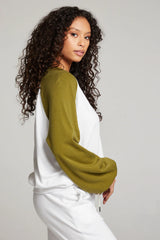 Hannah Vneck Pullover