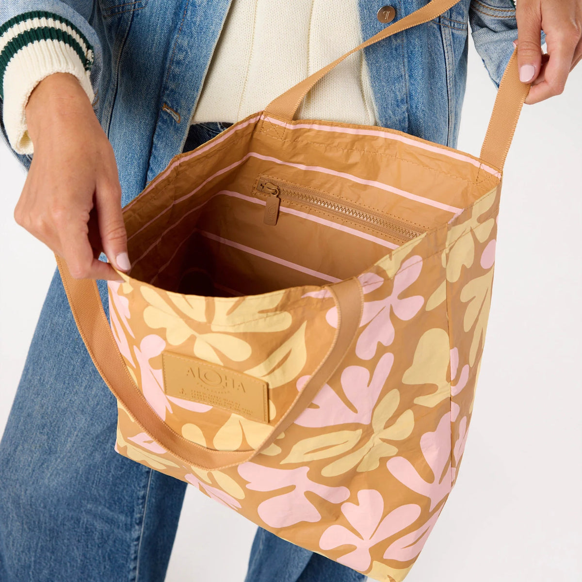 Swoosh Reversible Tote by Aloha Collection | Hey Girl/Tan