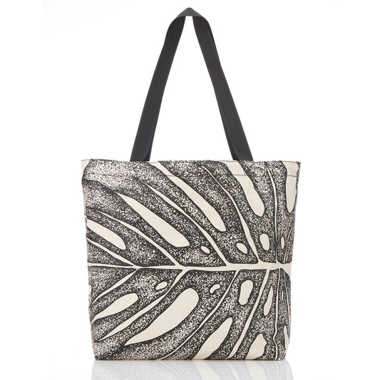 Deliciosa Reversible Tote by Aloha Collection | Black/Sandstone