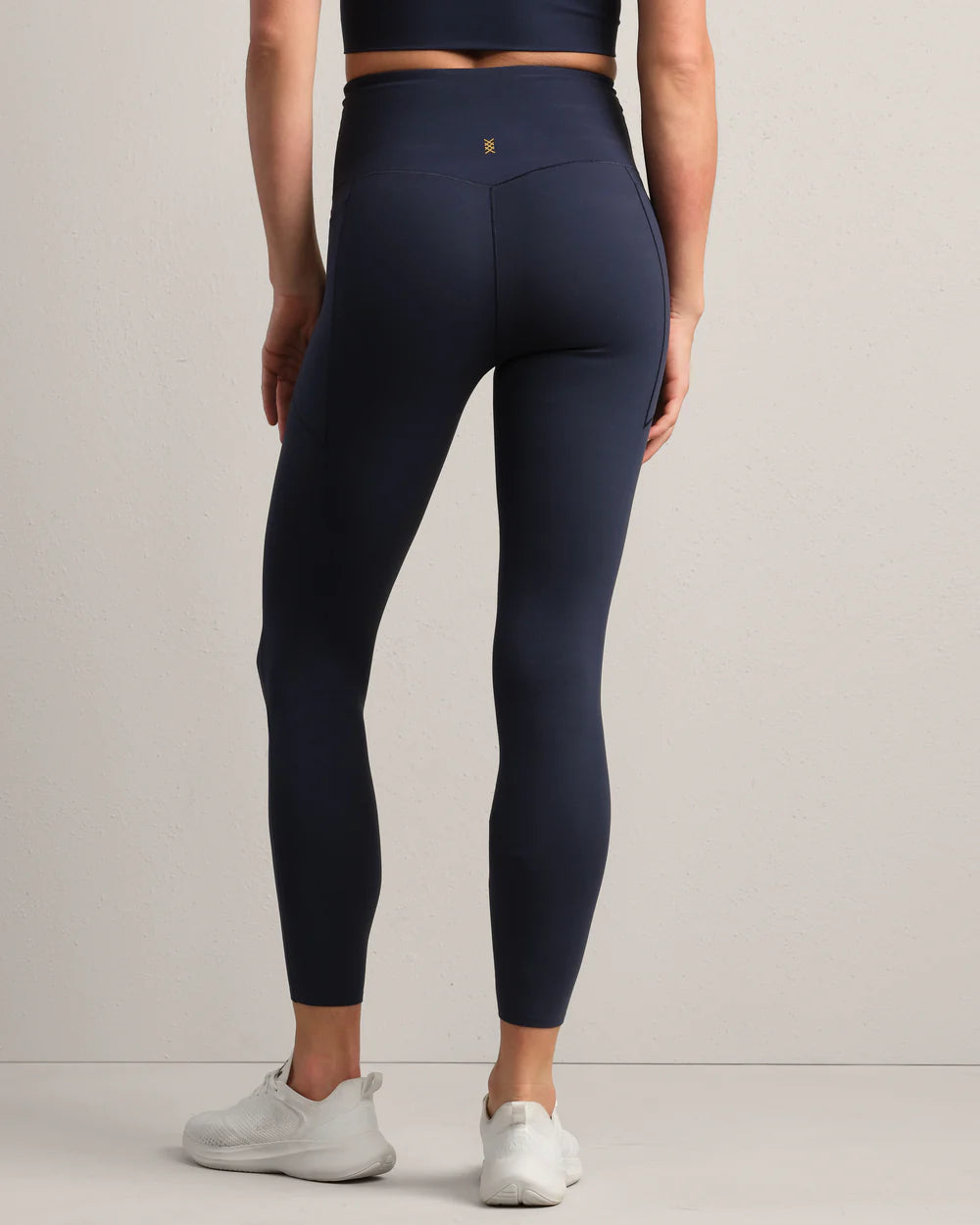 Heather Revive 7/8 Pocket Legging by Rhone | Navy Heather