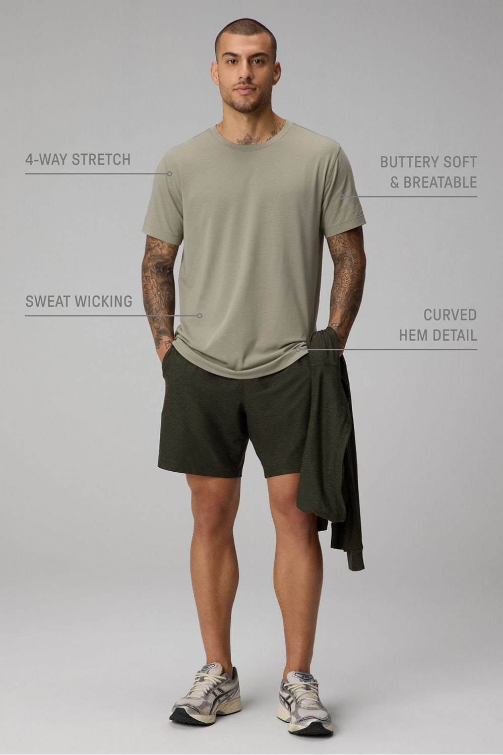The 24/7 Tee Curved Hem by Fabletics | Seagrass - Zen&Zip