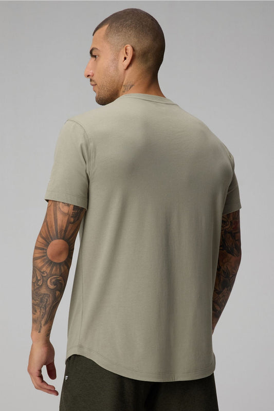 The 24/7 Tee Curved Hem by Fabletics | Seagrass - Zen&Zip