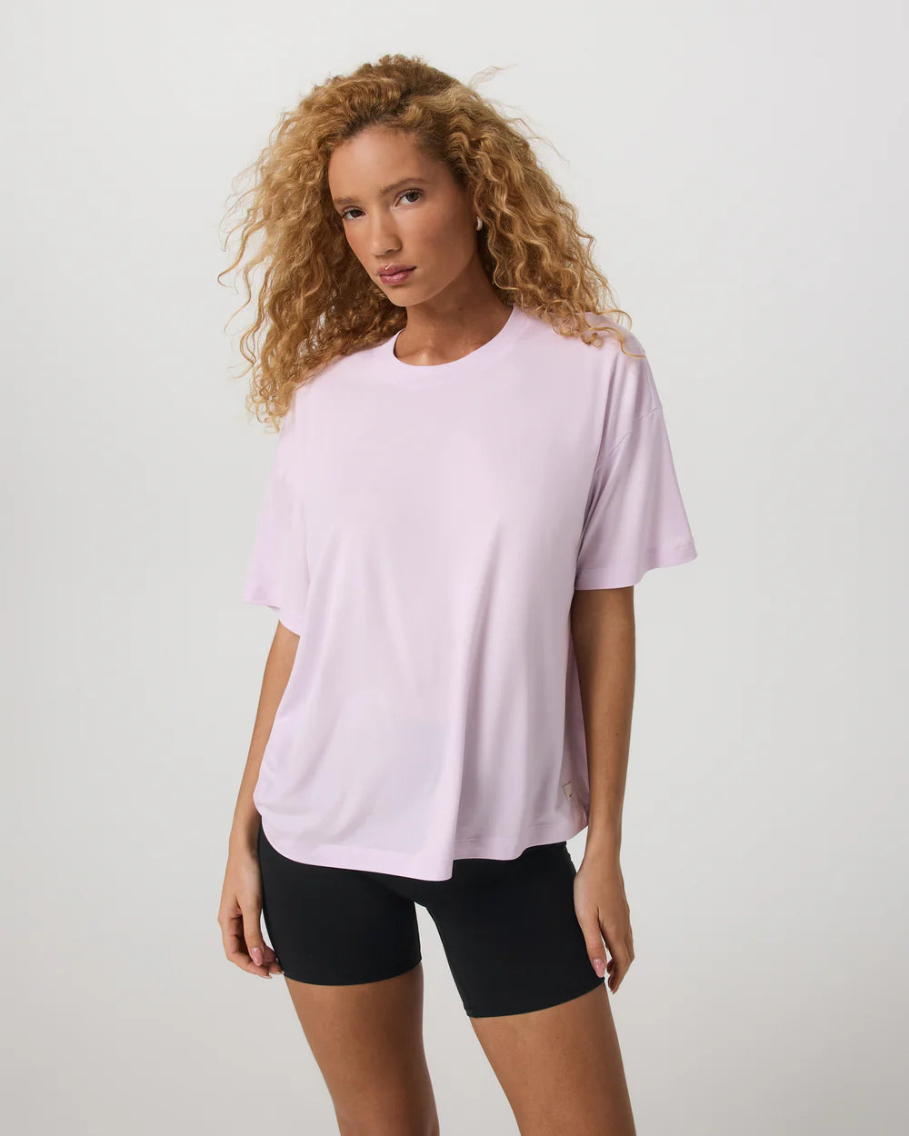 Energy Tee Long by Vuori | Lilac Breeze Heather