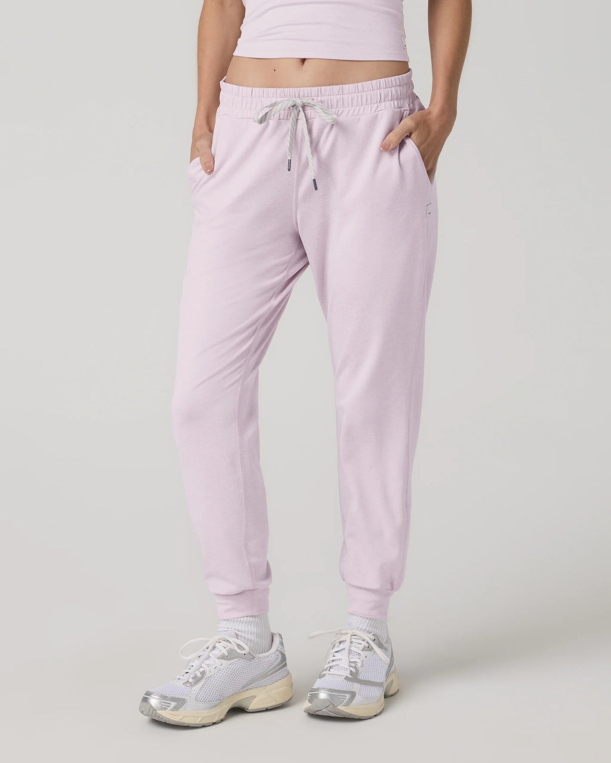 Performance Jogger by Vuori | Lilac Breeze Heather
