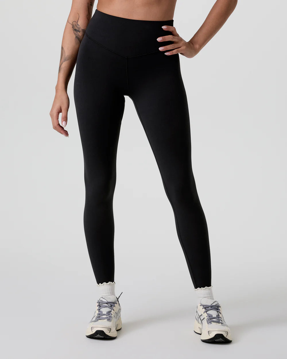All the Form Legging by Vuori | Black - Zen&Zip