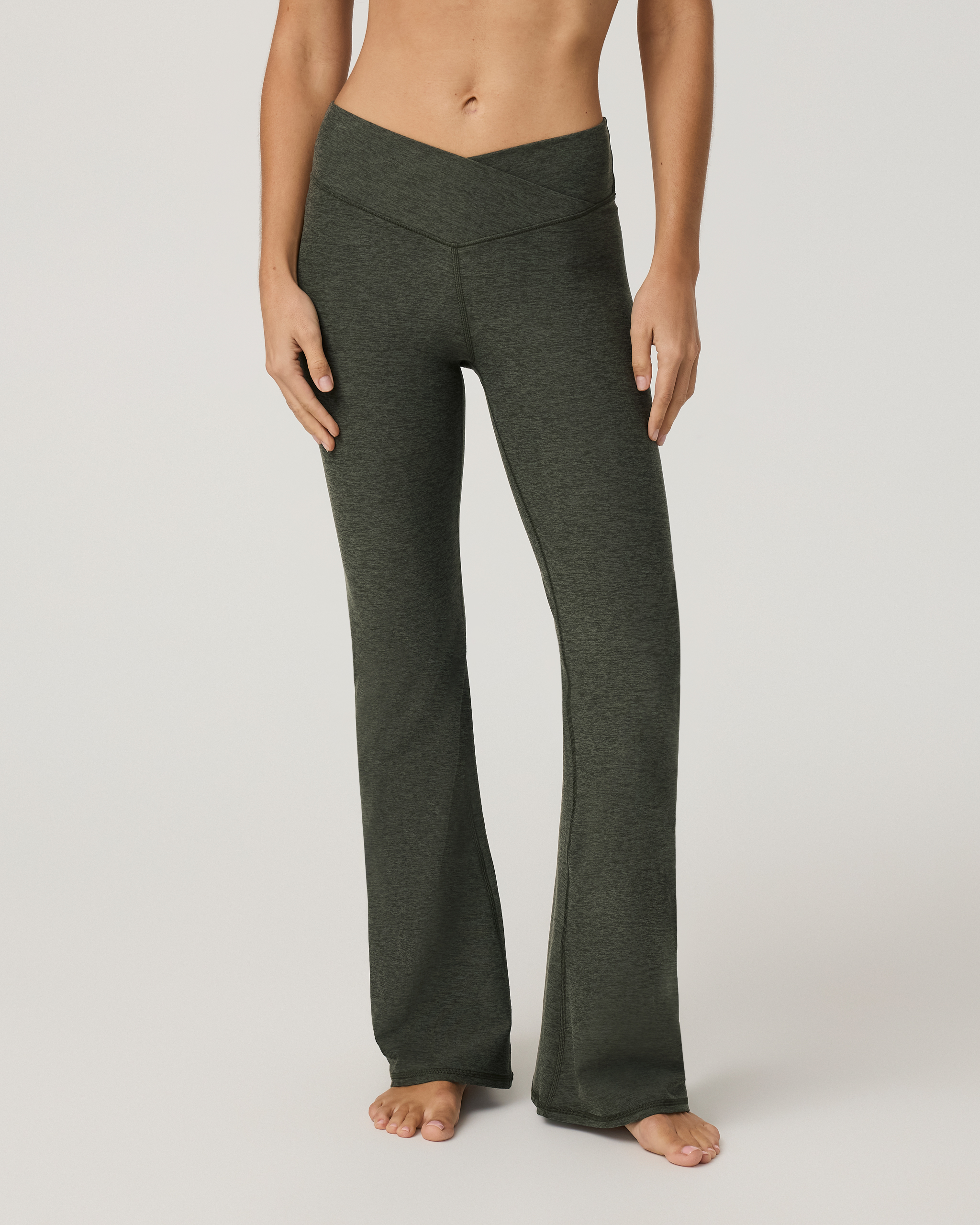 Elevation Rhythm Flare by Vuori in Army Heather