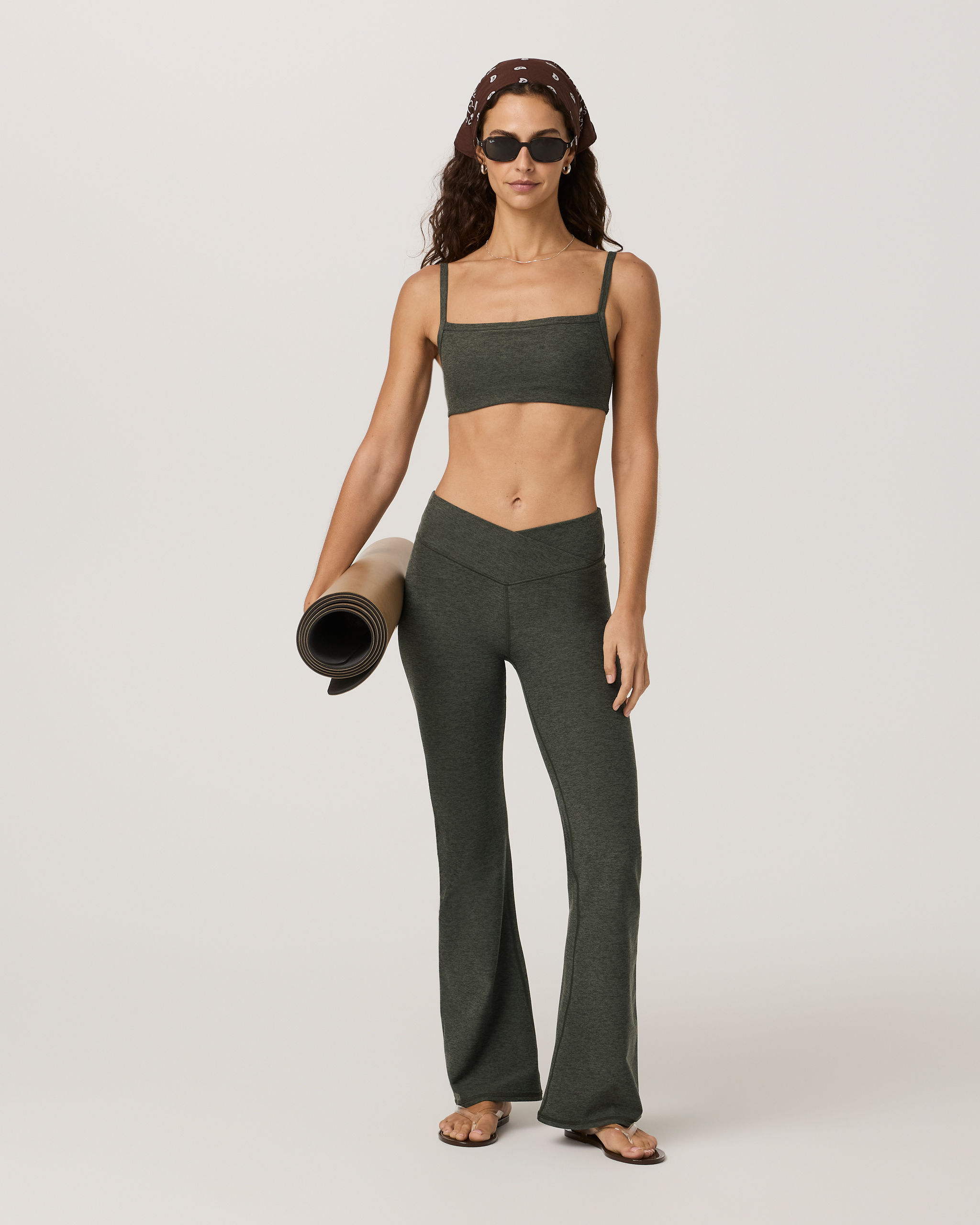 Elevation Rhythm Flare in Army Heather, full look