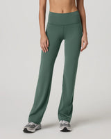 All the Feels Straight Leg by Vuori | Agate Green - Zen&Zip