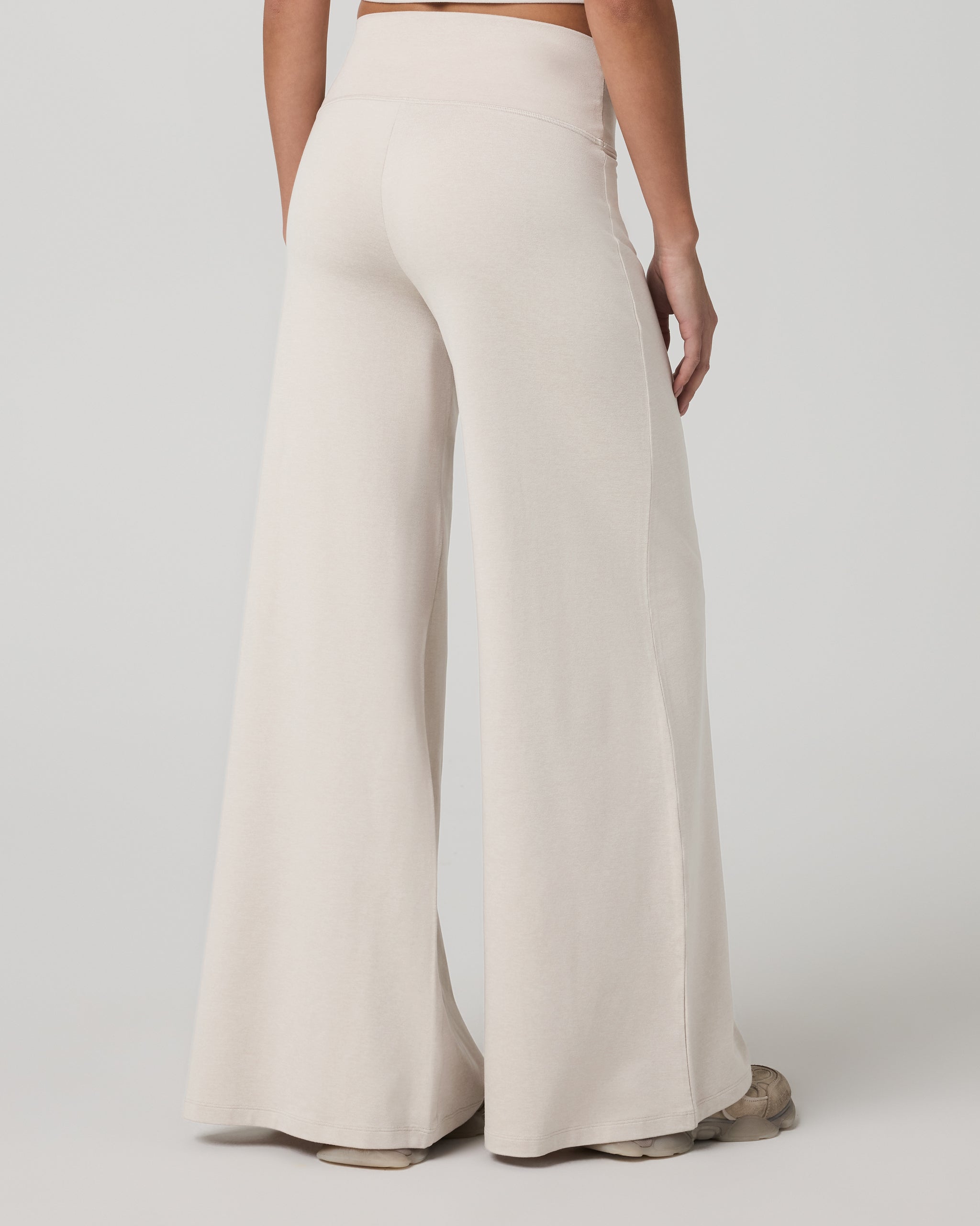 Halo Easy Wideleg Pant in Ecru Heather, back
