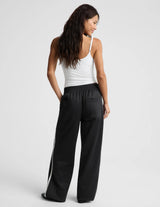 That Tracks Pant by Beyond Yoga | Black