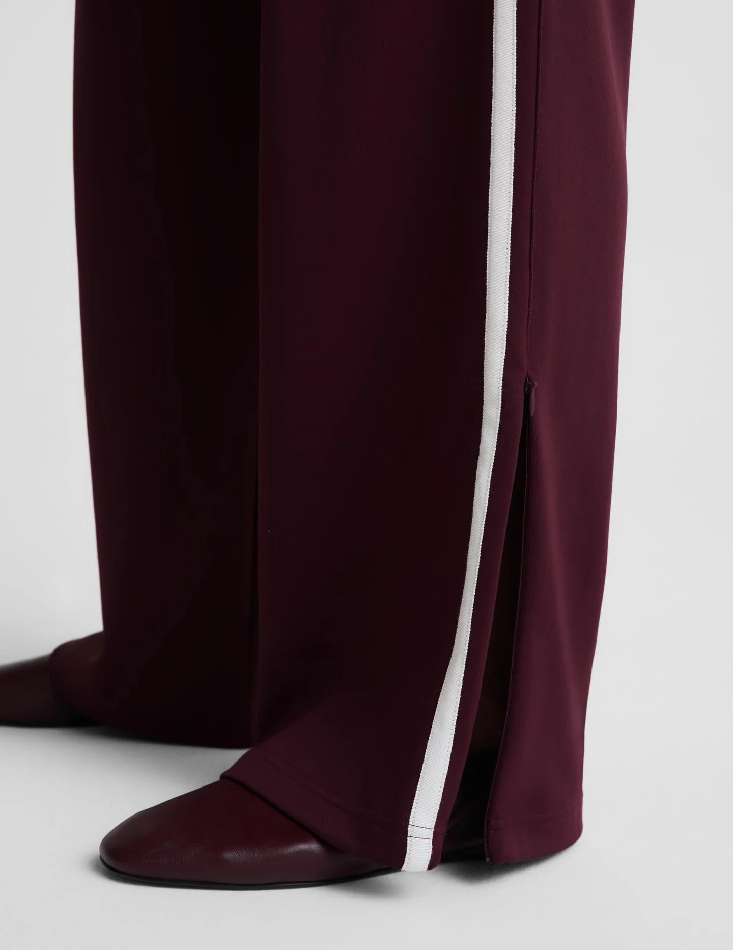 That Tracks Pant by Beyond Yoga | Cabernet