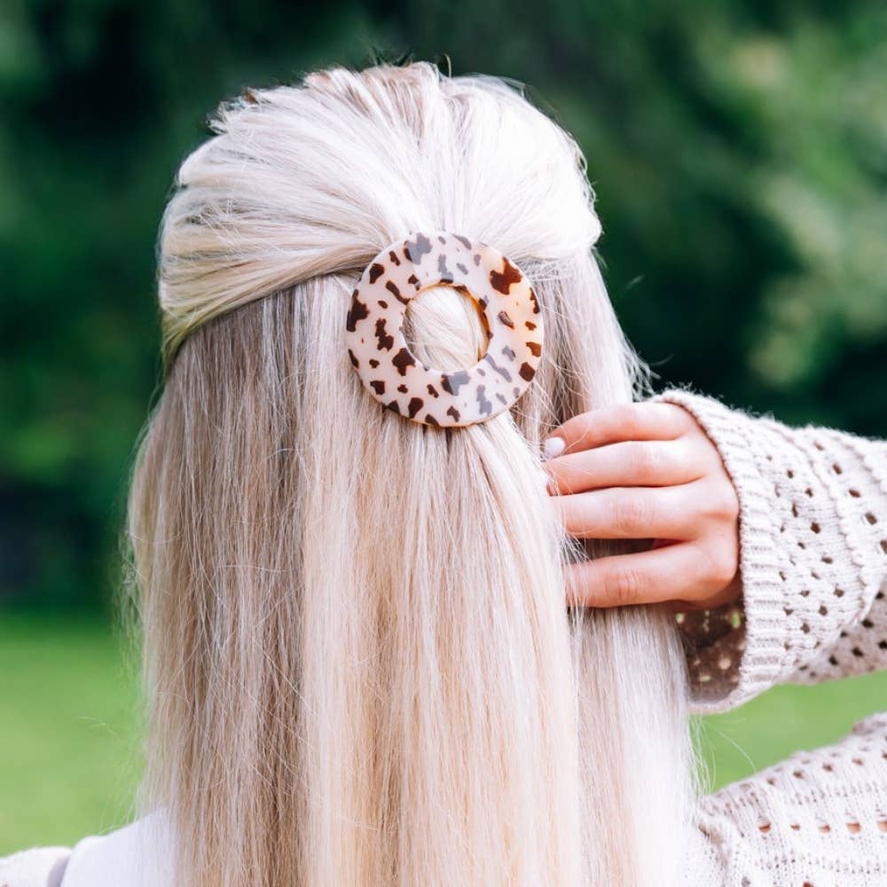 Blonde Tortoise Small Flat Circle Hair Clip