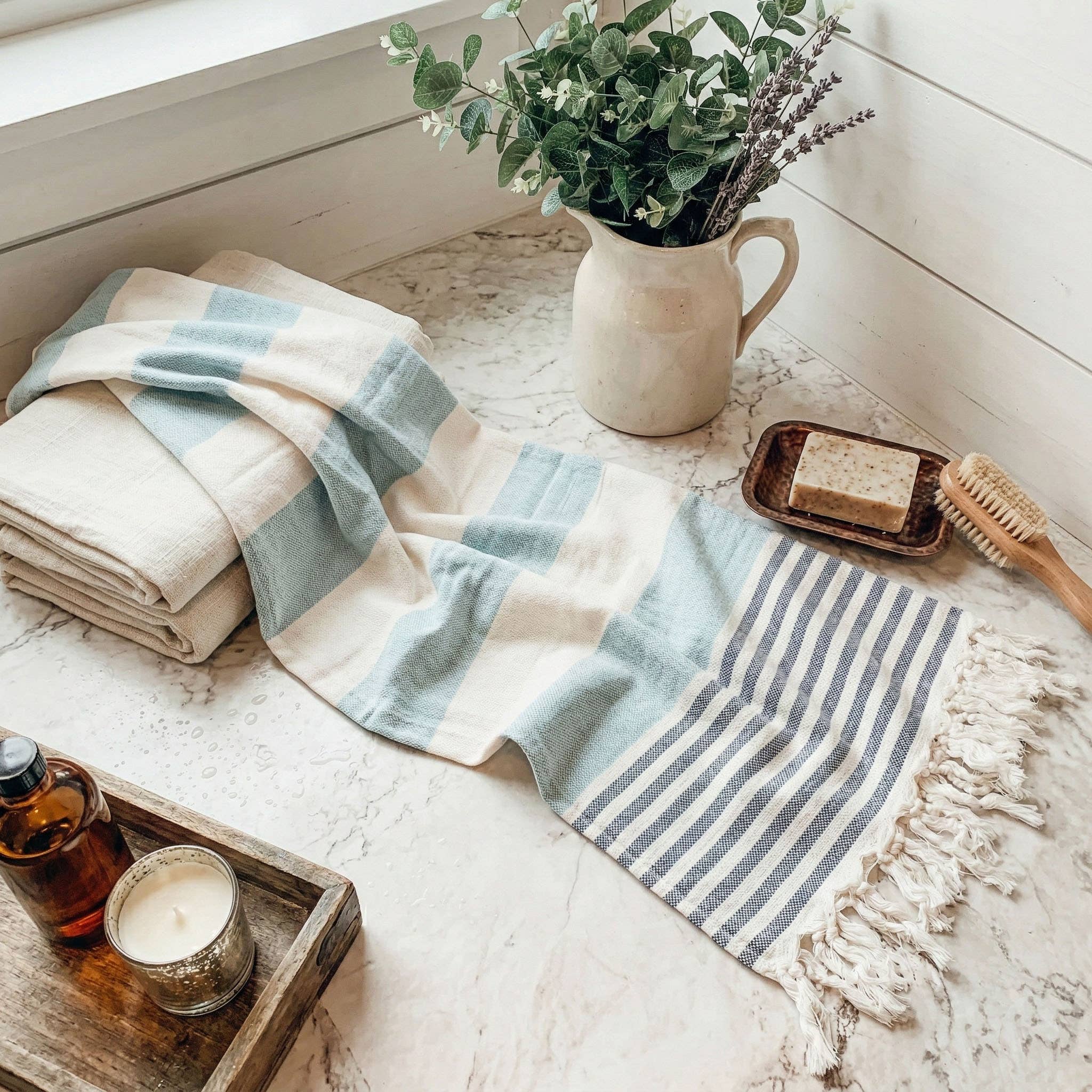 Turkish Towels Large, 100% Cotton Towels | 40x70" | 200 GSM - Zen&Zip