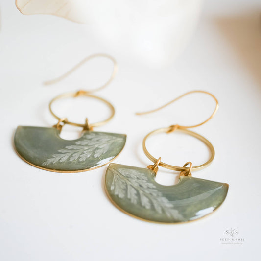 Emerald Fern Moon Shadow Earrings - Zen&Zip