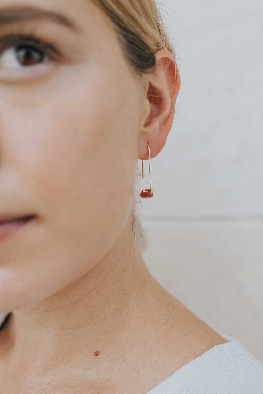 Drop - Carnelian Agate - Gold Earrings