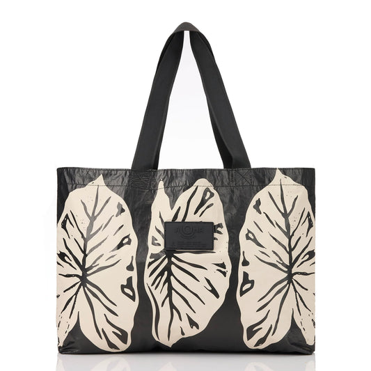 Kalo Holo Holo by Aloha Collection | Black/Sandstone