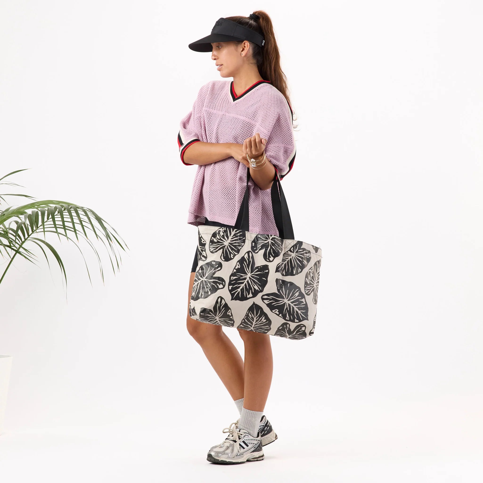 Kalo Holo Holo by Aloha Collection | Black/Sandstone