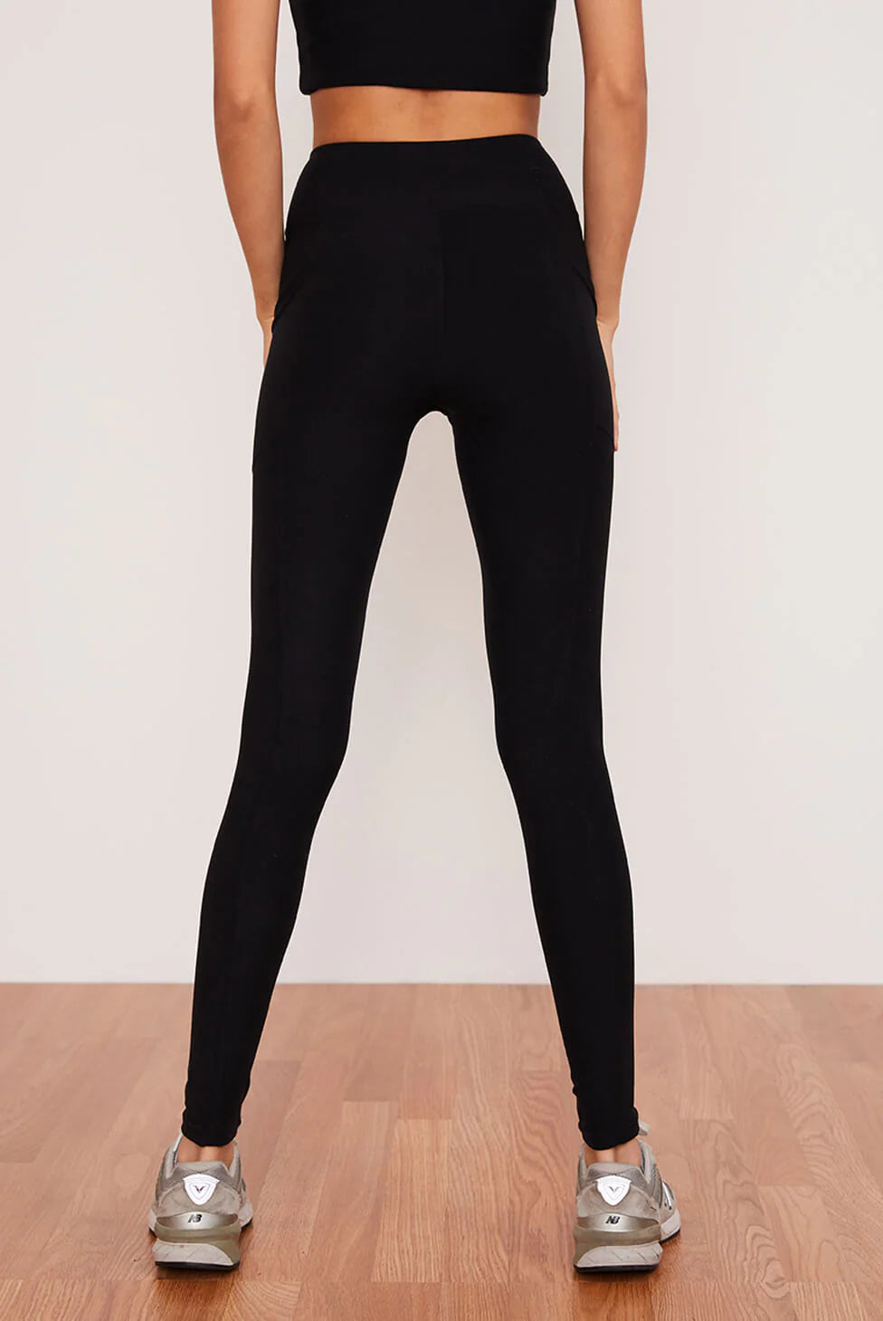 Wolven Onyx Crossover Pocket Legging Black