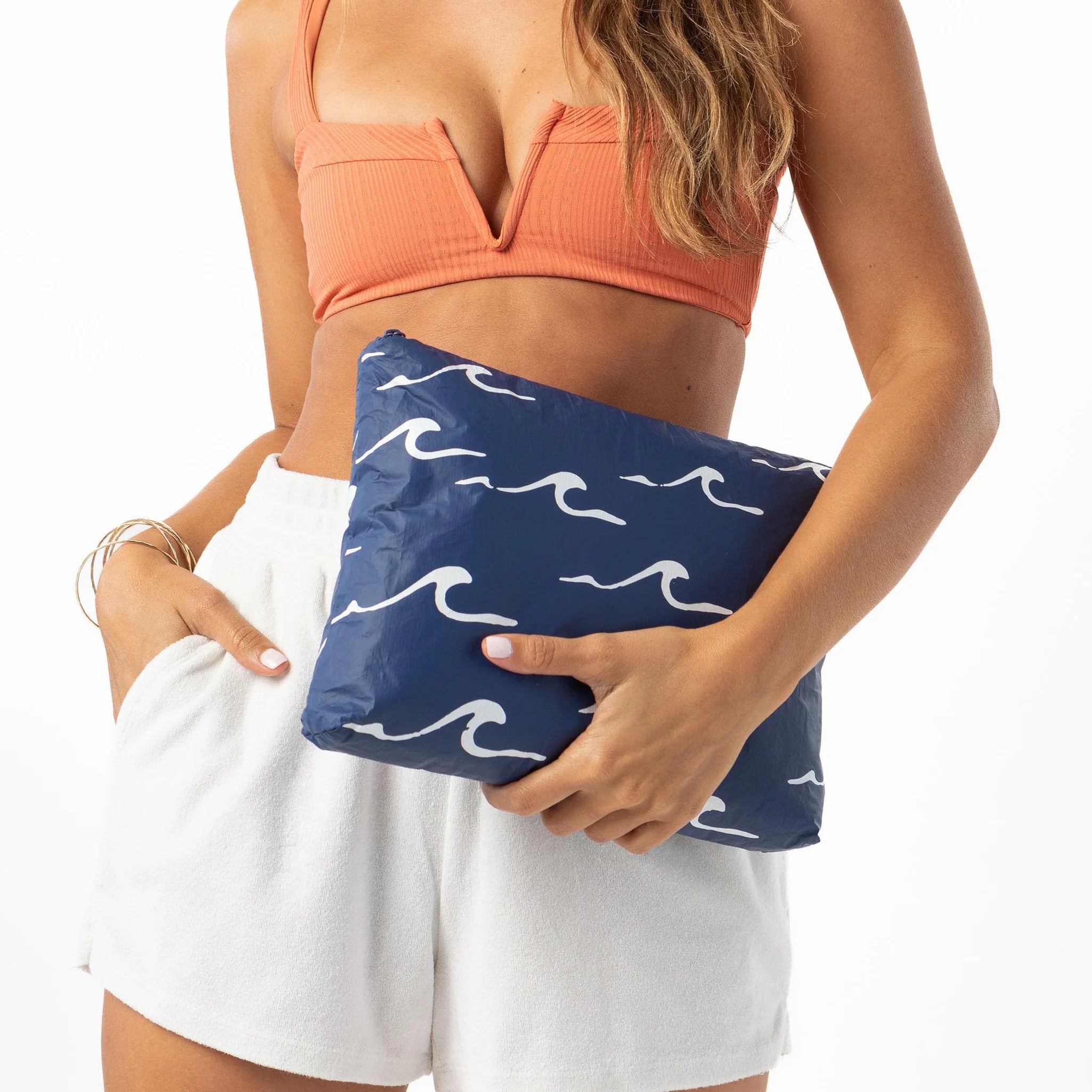 Seaside Mid by Aloha Collection | White/Navy